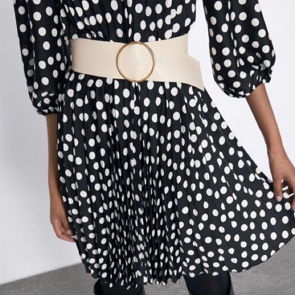 ZARA Cream HighWaisted Oversized Buckle Belt - Picture 6 of 7